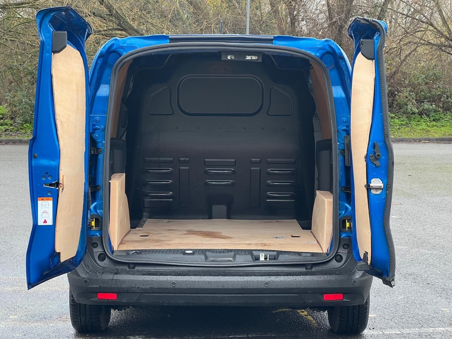 Used Ford Transit Courier 2024 for sale - 77315182: Photo 25