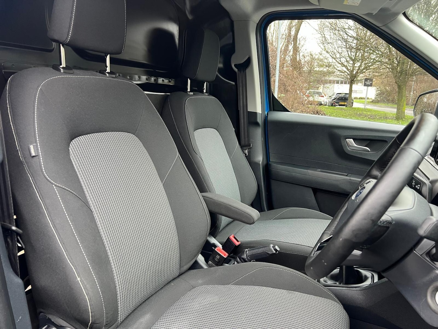 Used Ford Transit Courier 2024 for sale - 77315182: Photo 9