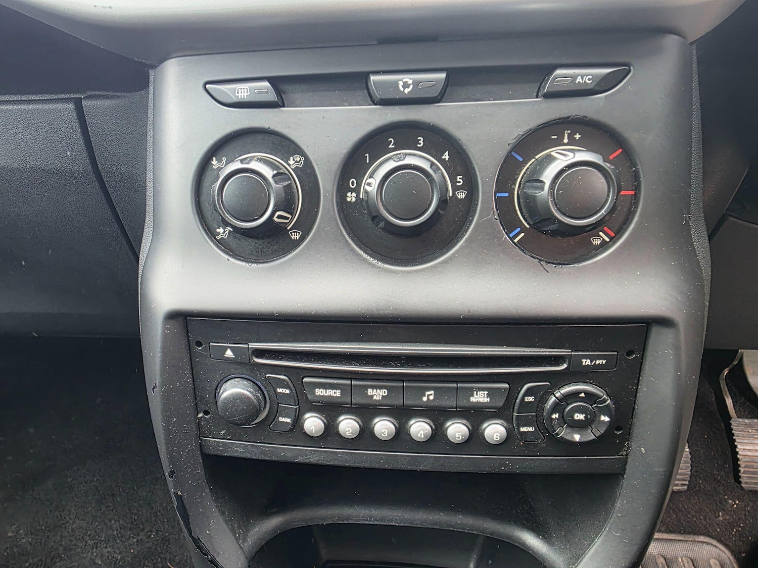 Used Citroen C3 2011 for sale - 76425143: Photo 11