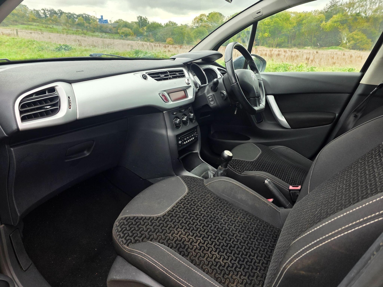 Used Citroen C3 2011 for sale - 76425143: Photo 5