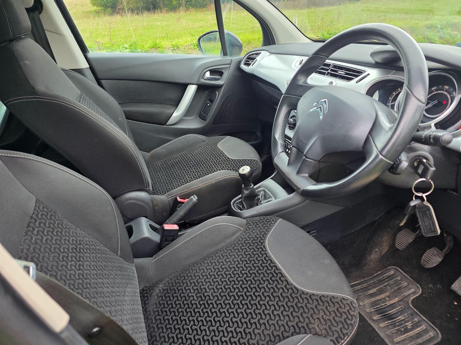 Used Citroen C3 2011 for sale - 76425143: Photo 7