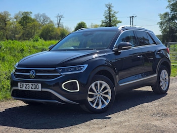 Used Volkswagen T-Roc 2023 for sale - 78384623: Photo
