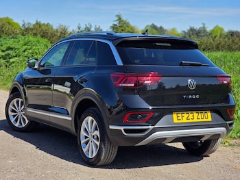 Used Volkswagen T-Roc 2023 for sale - 78384623: Photo