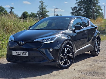 Used Toyota C-HR 2023 for sale - 79116094: Photo