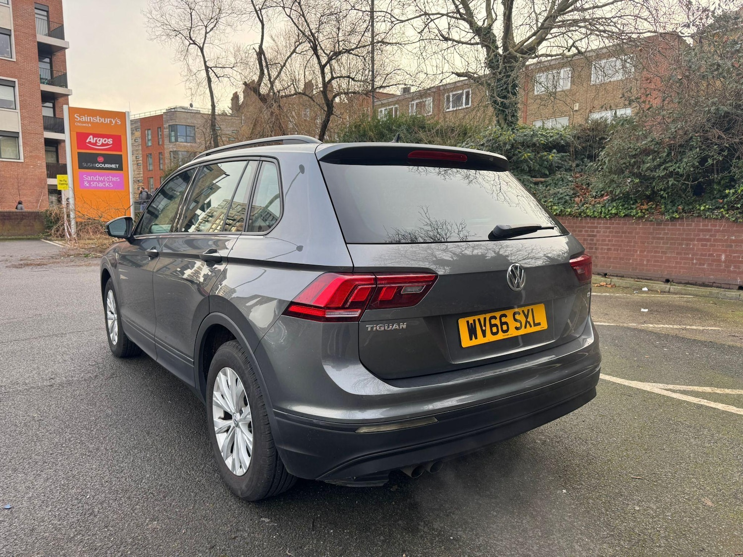 Used Volkswagen Tiguan 2016 for sale - 77097571: Photo 3