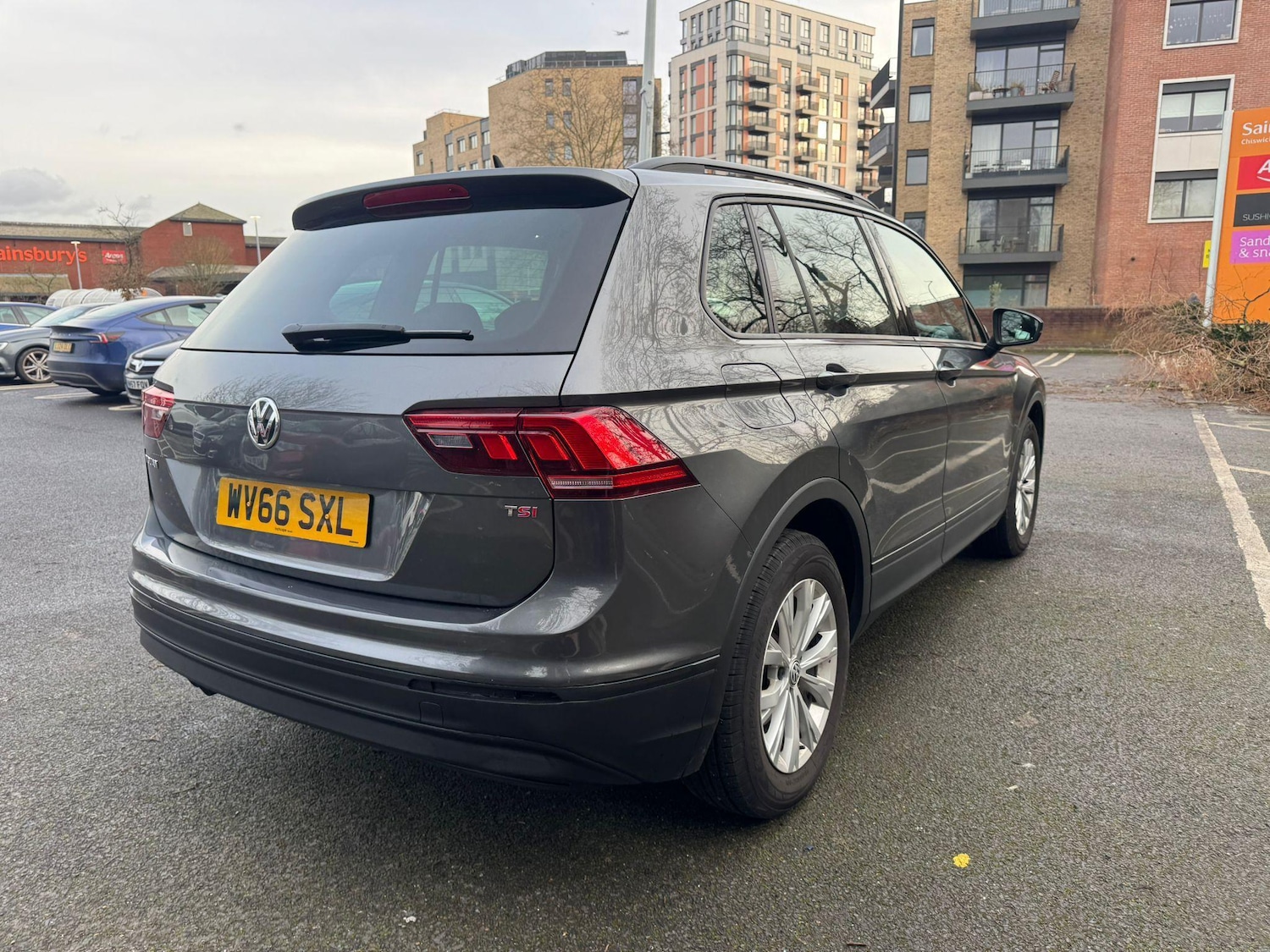 Used Volkswagen Tiguan 2016 for sale - 77097571: Photo 8