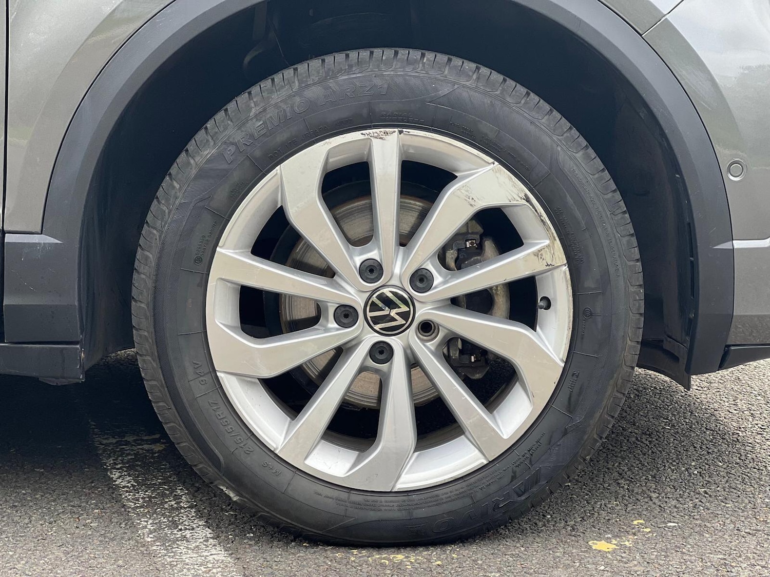 Used Volkswagen T-Roc 2023 for sale - 76424366: Photo 29