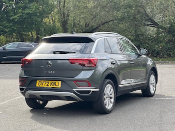 Used Volkswagen T-Roc 2023 for sale - 76424366: Photo