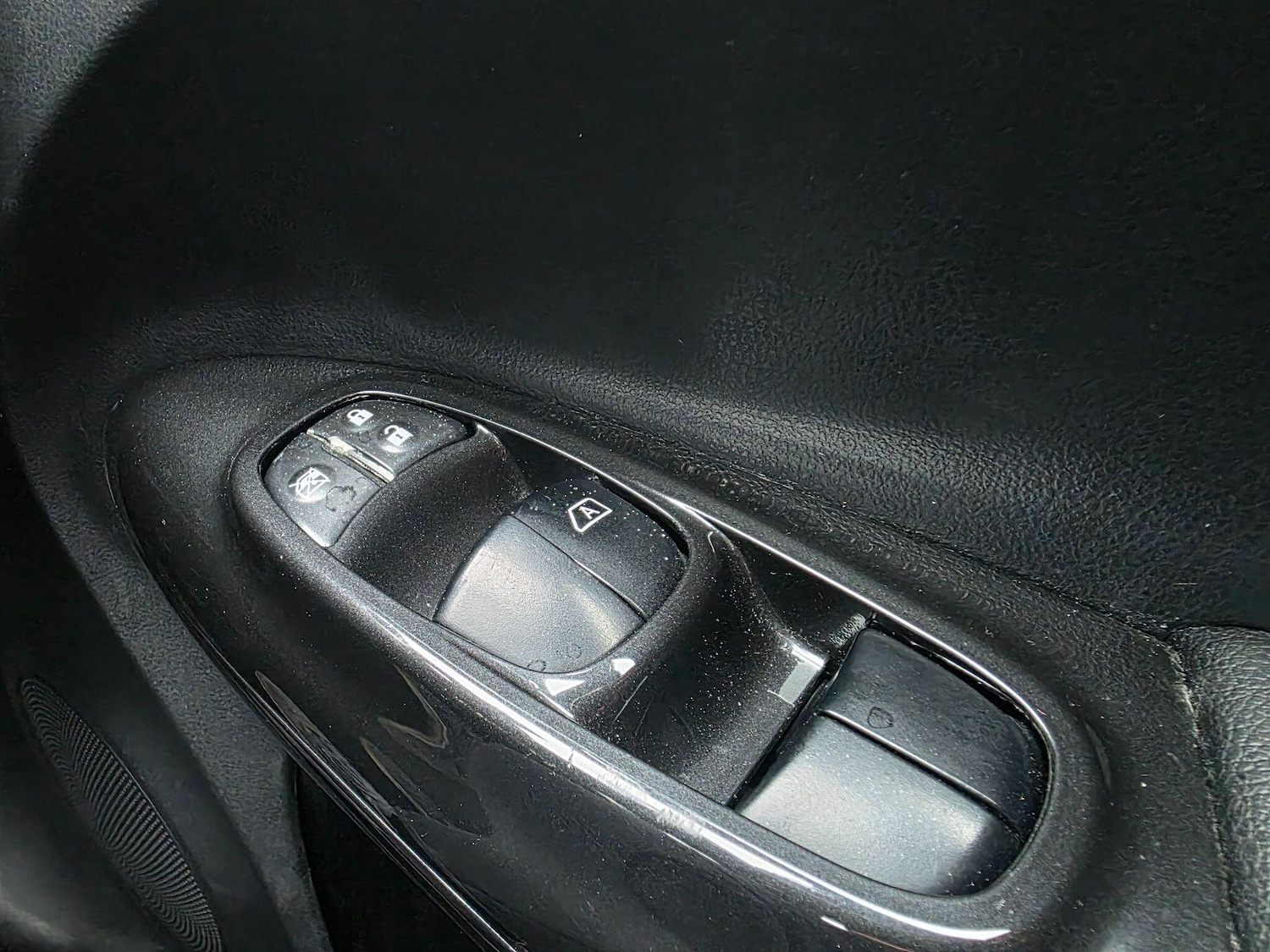 Used Nissan Juke 2017 for sale - 77098092: Photo 18