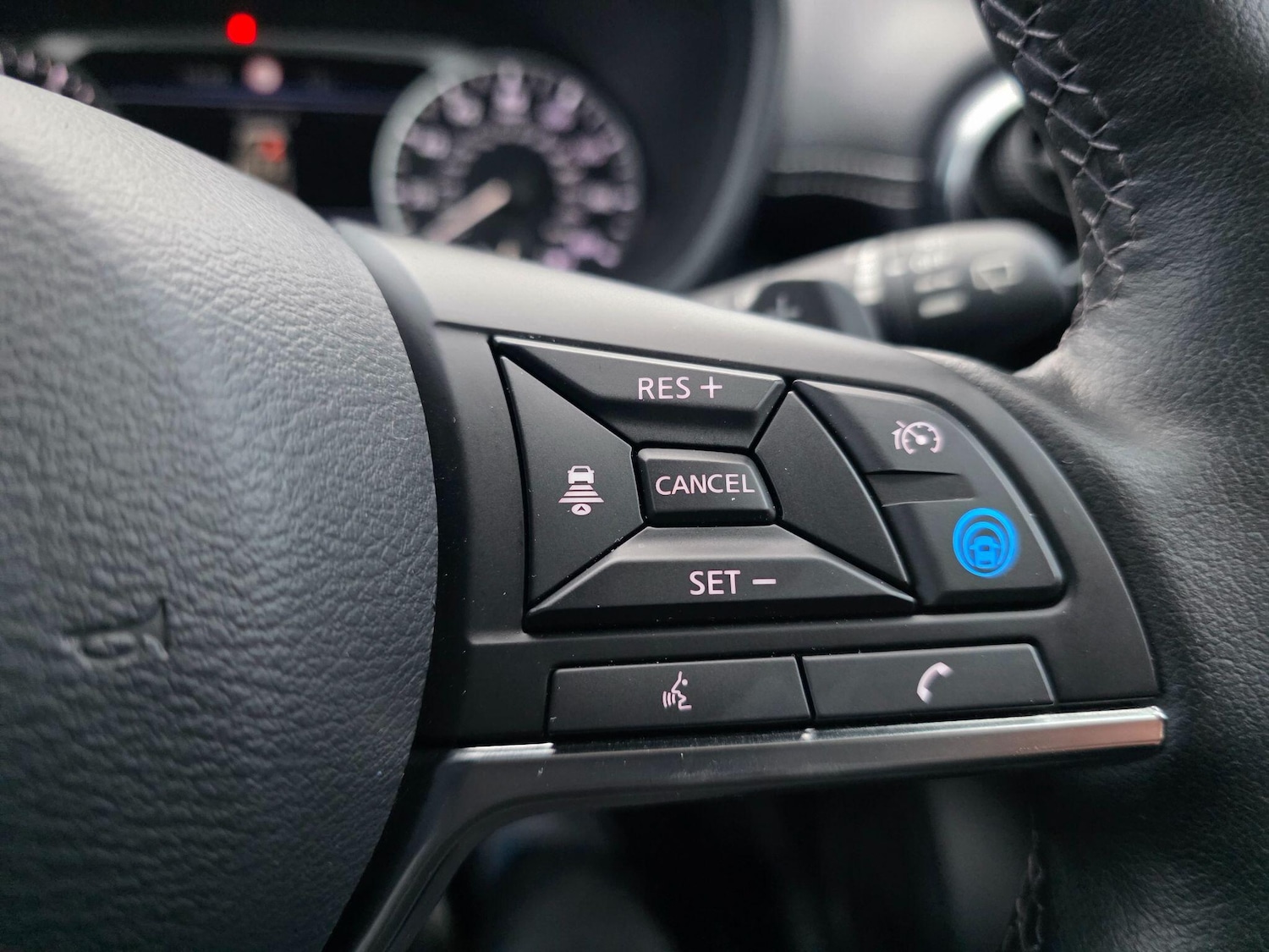 Used Nissan Juke 2023 for sale - 76431810: Photo 15