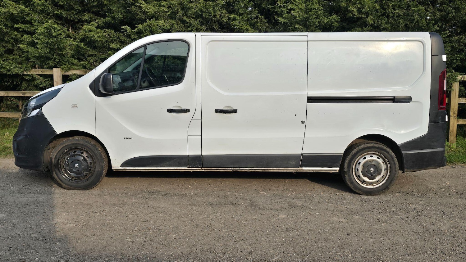 Used Vauxhall Vivaro 2015 for sale - 77993844: Photo 3