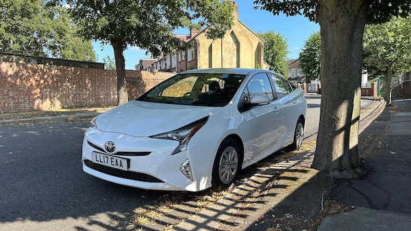 Used Toyota Prius 2017 for sale - 75449848: Photo 1