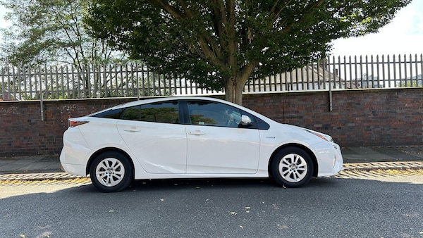 Used Toyota Prius 2017 for sale - 75449848: Photo 8