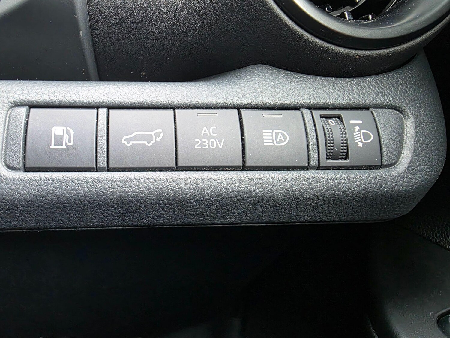 Used Toyota C-HR 2025 for sale - 77559318: Photo 22