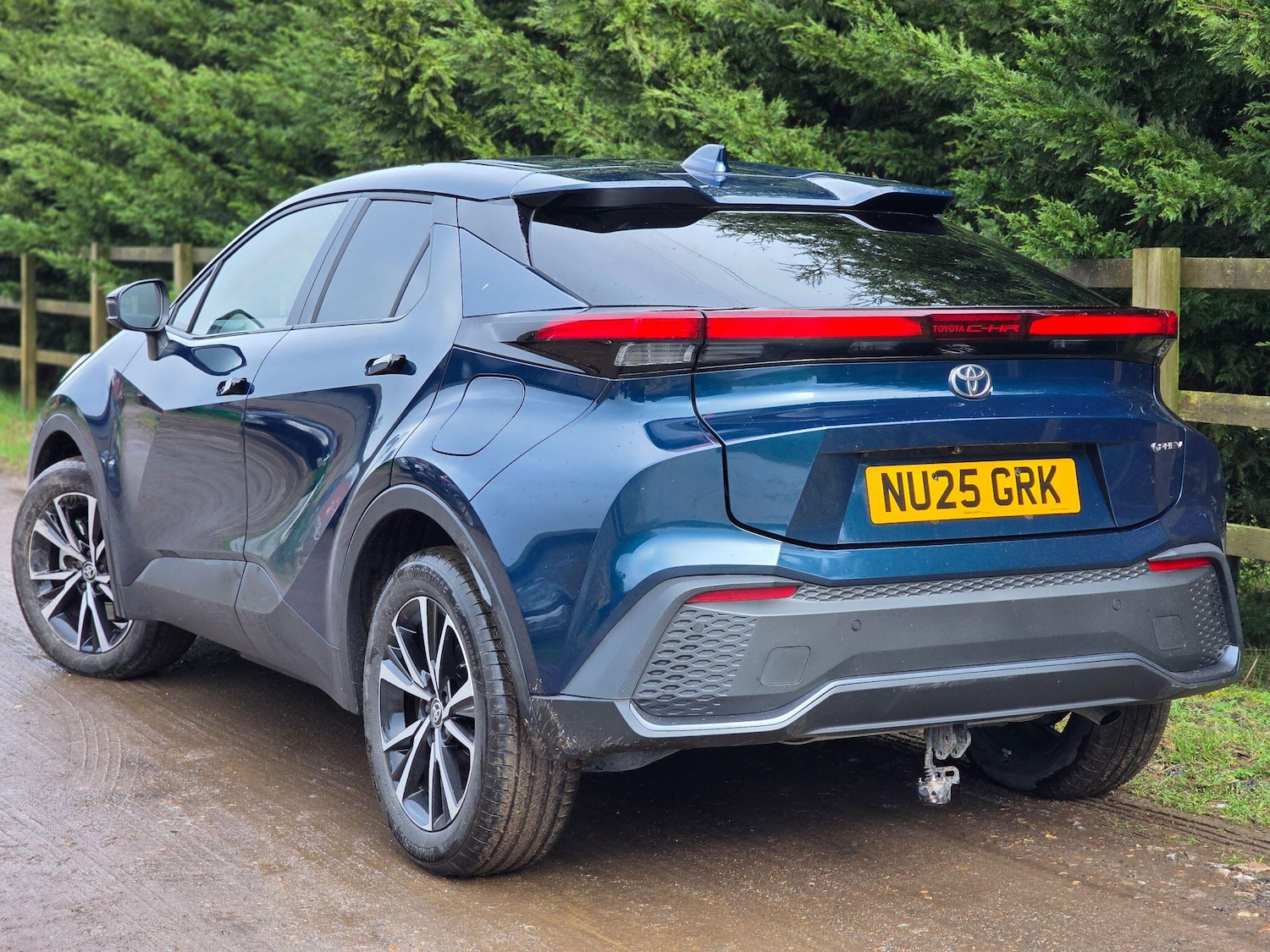 Used Toyota C-HR 2025 for sale - 77559318: Photo 4