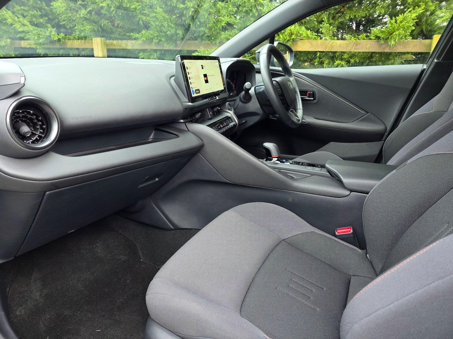 Used Toyota C-HR 2025 for sale - 77559318: Photo 7