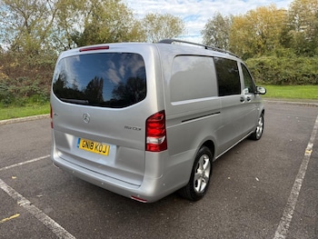 Used Mercedes-Benz Vito 2018 for sale - 77098023: Photo