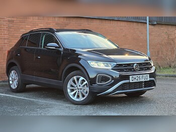 Used Volkswagen T-Roc 2025 for sale - 77315239: Photo