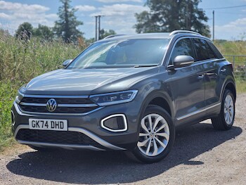Used Volkswagen T-Roc 2024 for sale - 79116758: Photo
