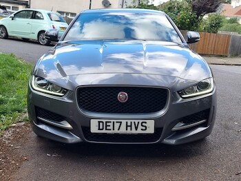 Used Jaguar XE 2017 for sale - 79475537: Photo