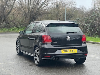 Used Volkswagen Polo 2016 for sale - 77523687: Photo