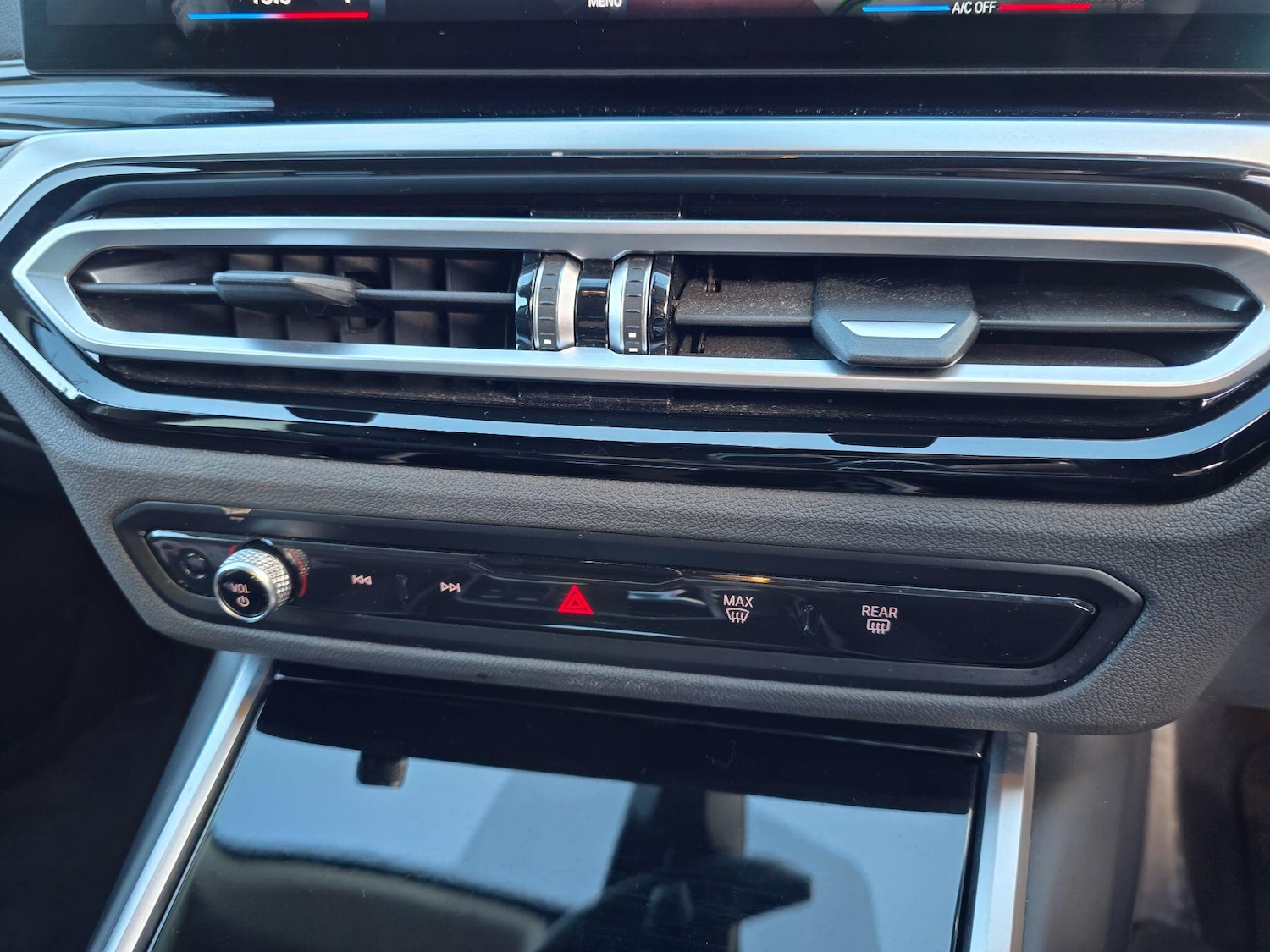 Used BMW 3 Series 2024 for sale - 76573767: Photo 30