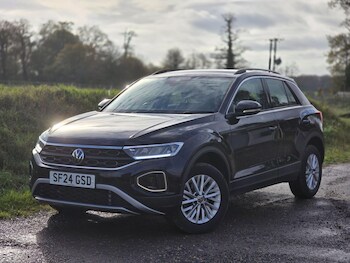 Used Volkswagen T-Roc 2024 for sale - 77320538: Photo