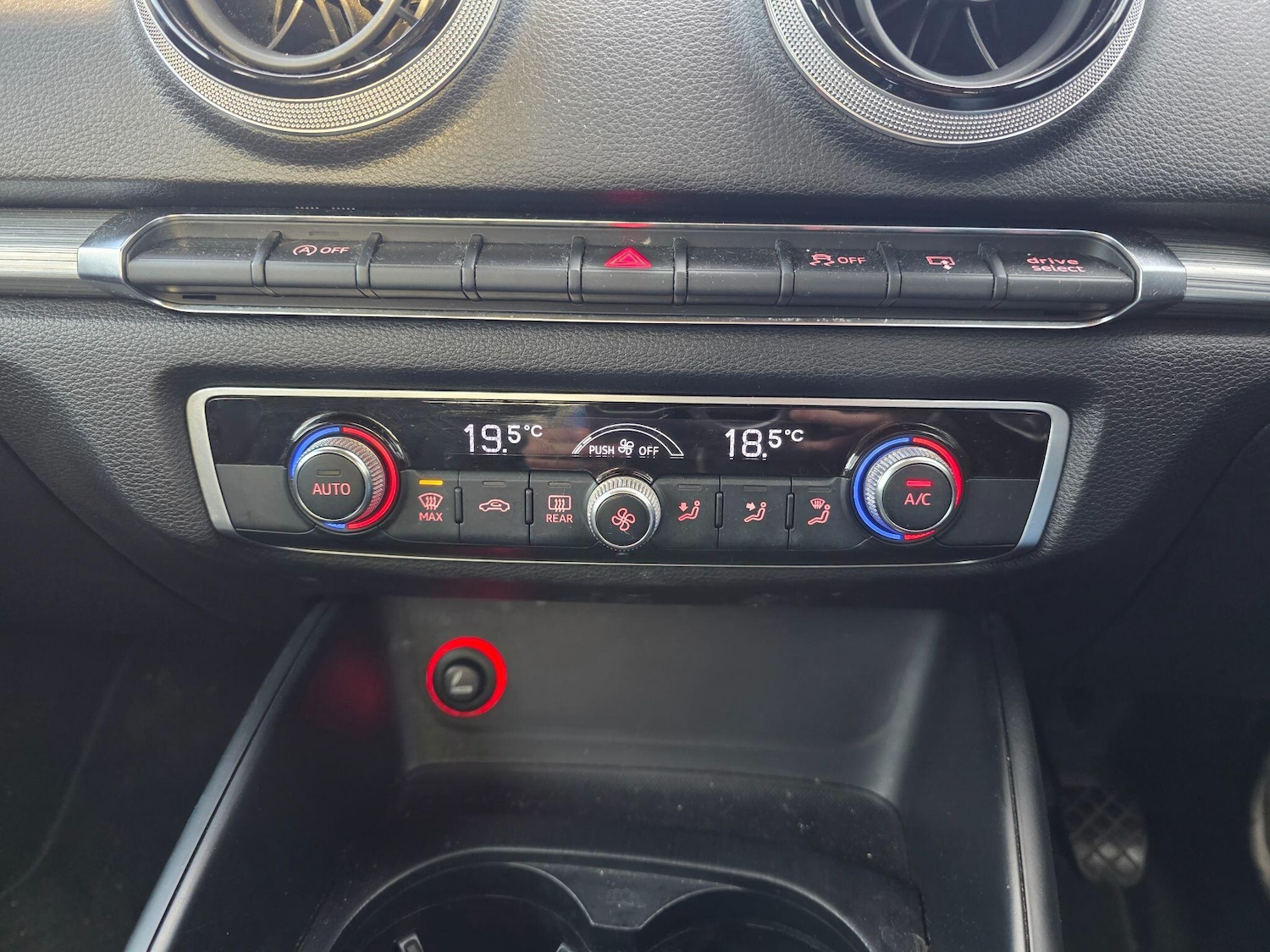 Used Audi A3 2015 for sale - 76633750: Photo 15