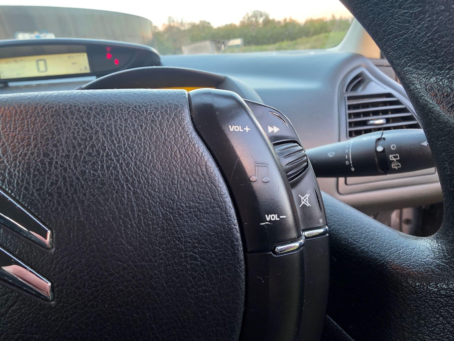 Used Citroen C4 2006 for sale - 76632985: Photo 12