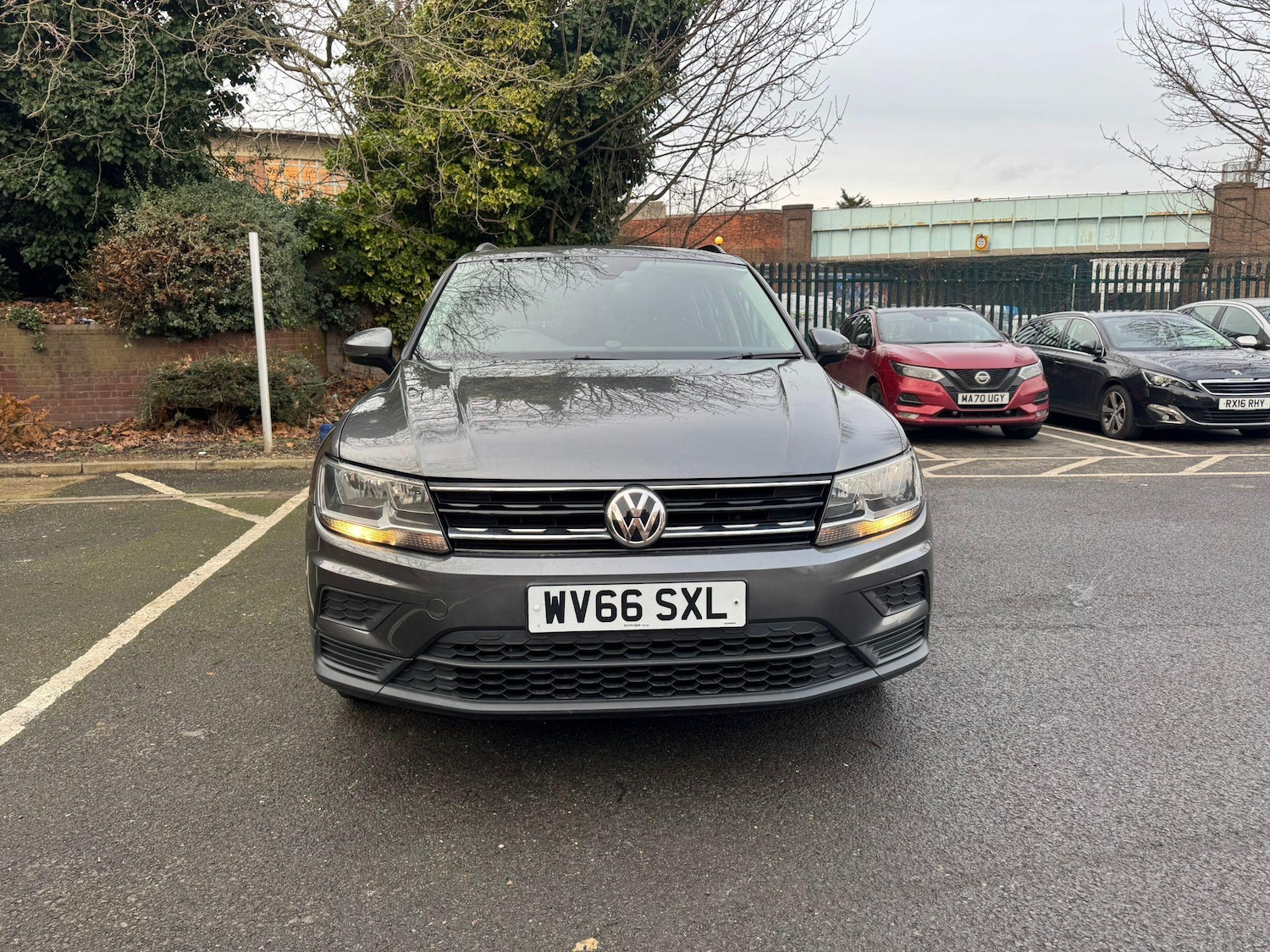 Used Volkswagen Tiguan 2016 for sale - 76423817: Photo 9