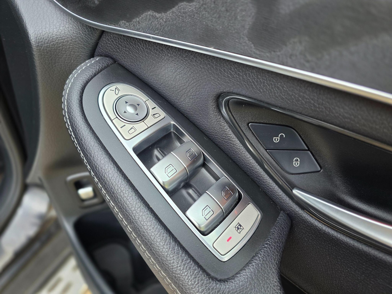 Used Mercedes-Benz GLC 2020 for sale - 76024755: Photo 19