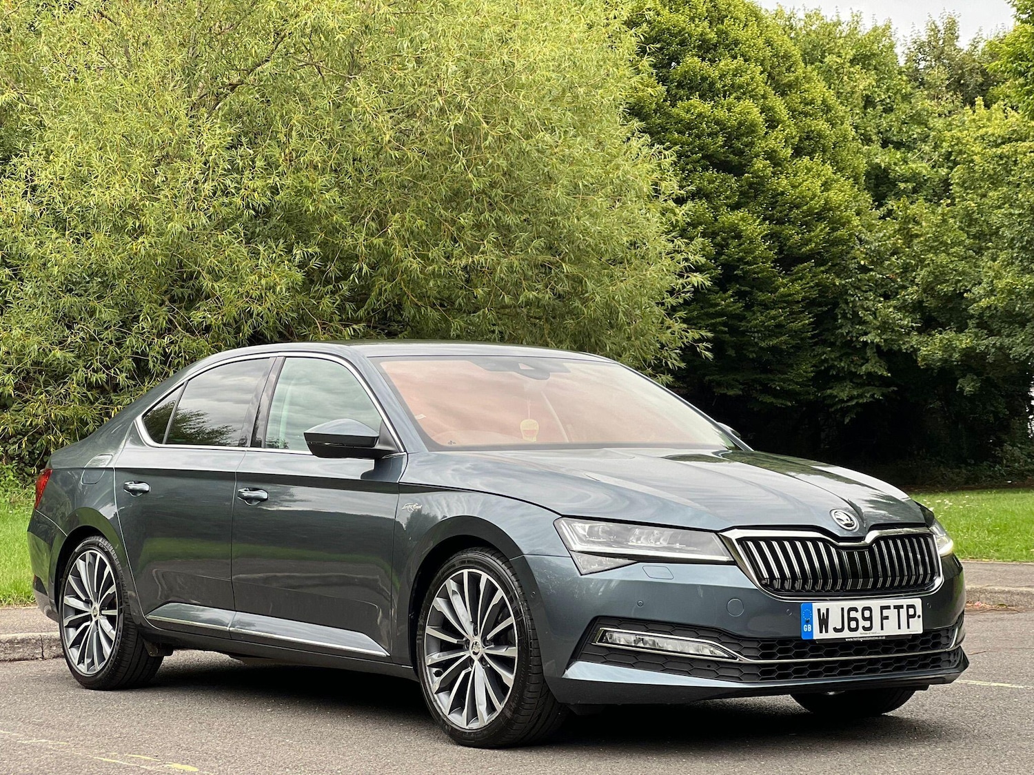 Used Skoda Superb 2019 for sale - 76423339: Photo 1