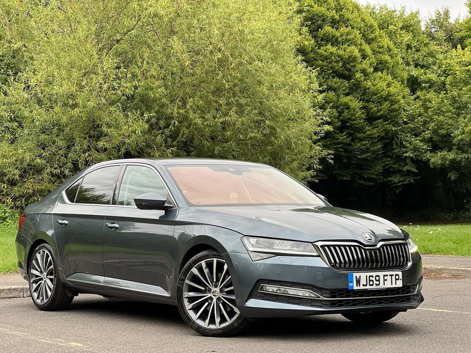 Used Skoda Superb 2019 for sale - 76423339: Photo 12