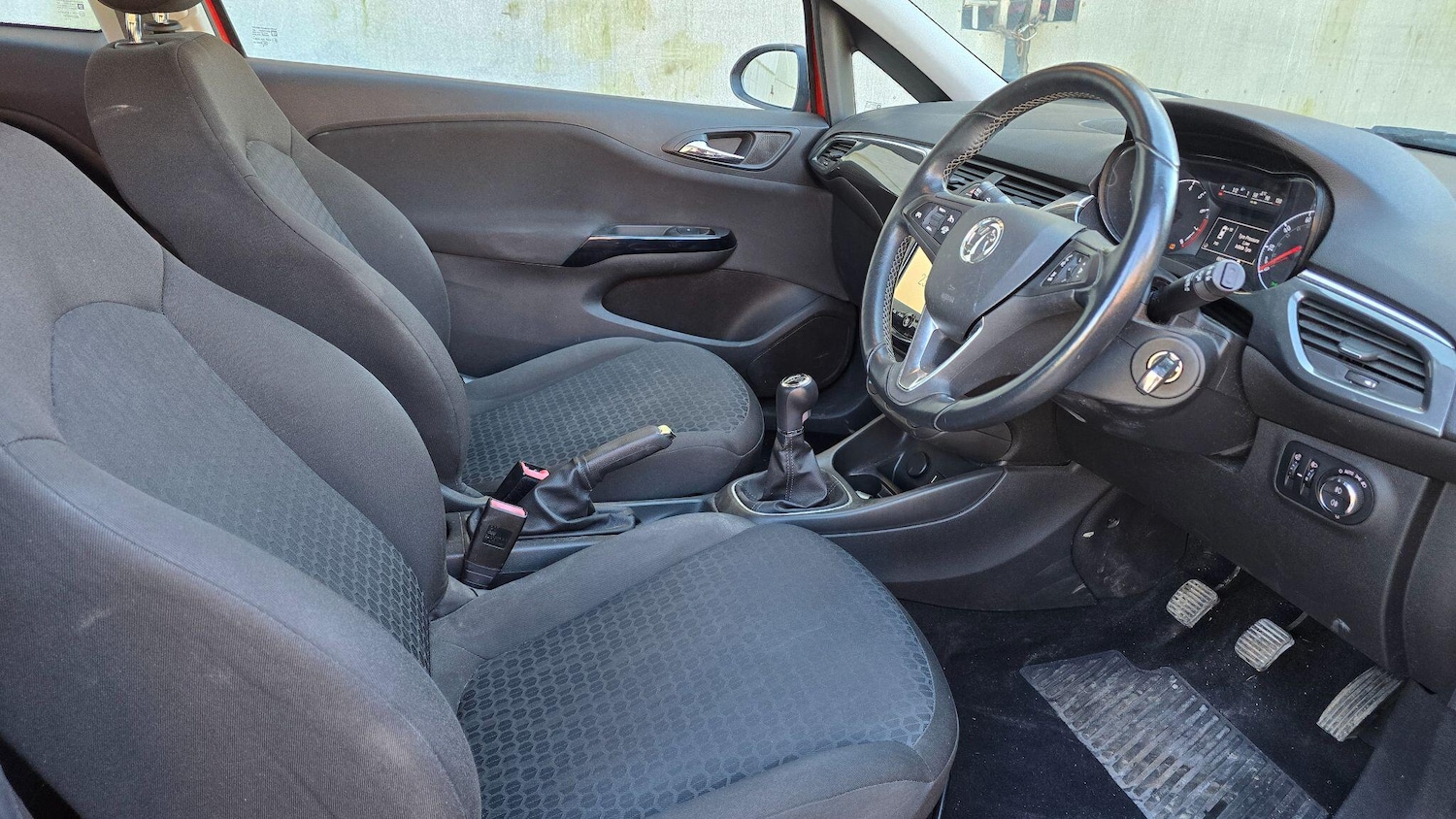 Used Vauxhall Corsa 2015 for sale - 77908877: Photo 4