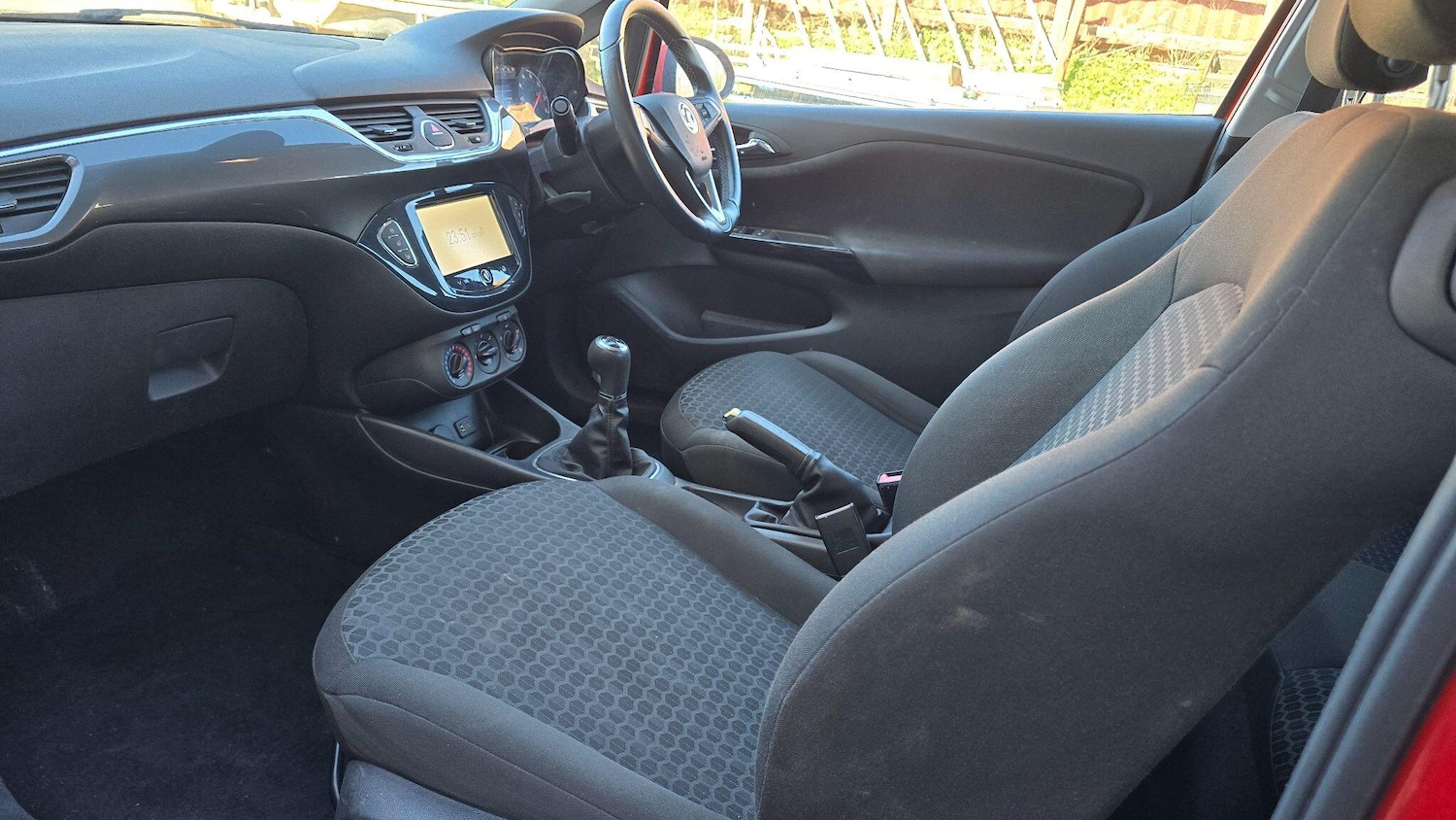 Used Vauxhall Corsa 2015 for sale - 77908877: Photo 5