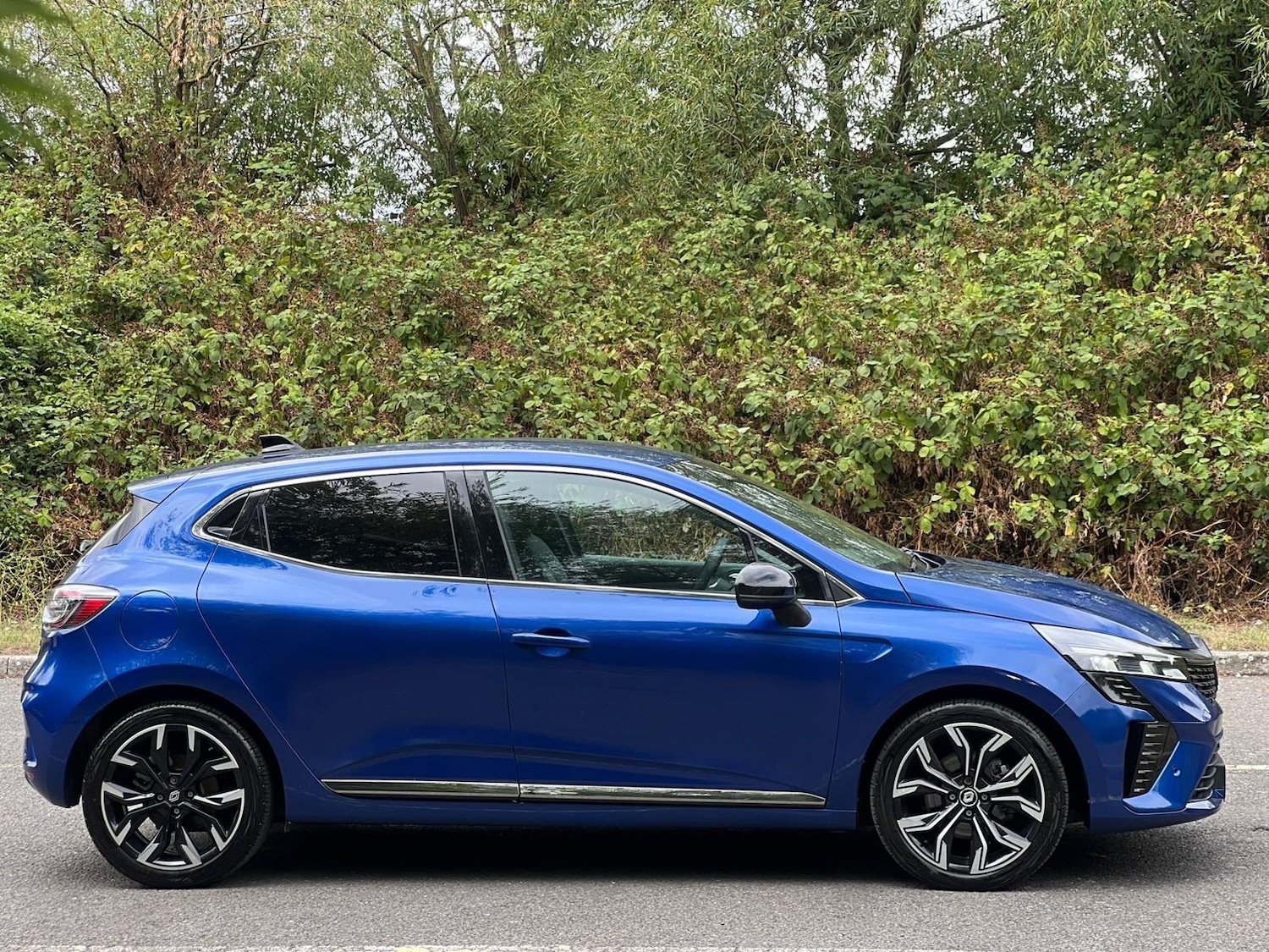 Used Renault Clio 2024 for sale - 76423229: Photo 11