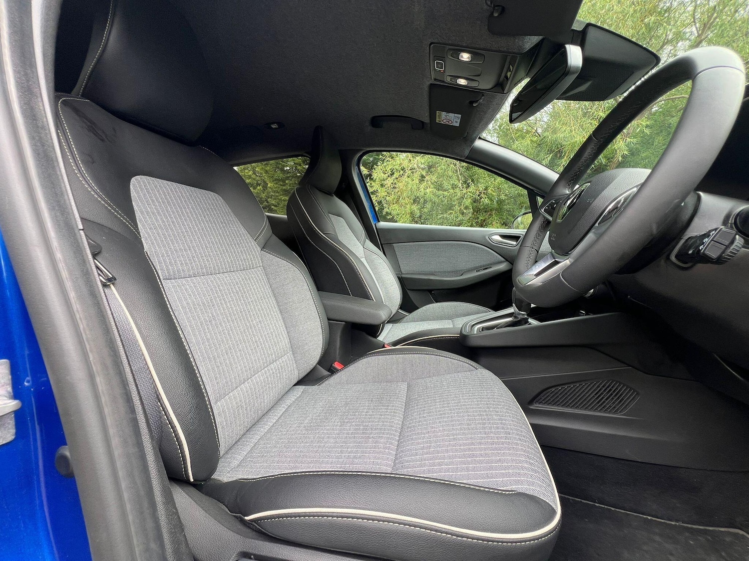 Used Renault Clio 2024 for sale - 76423229: Photo 27