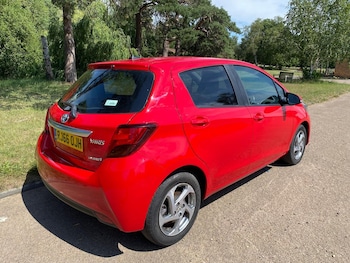 Used Toyota Yaris 2016 for sale - 79169312: Photo