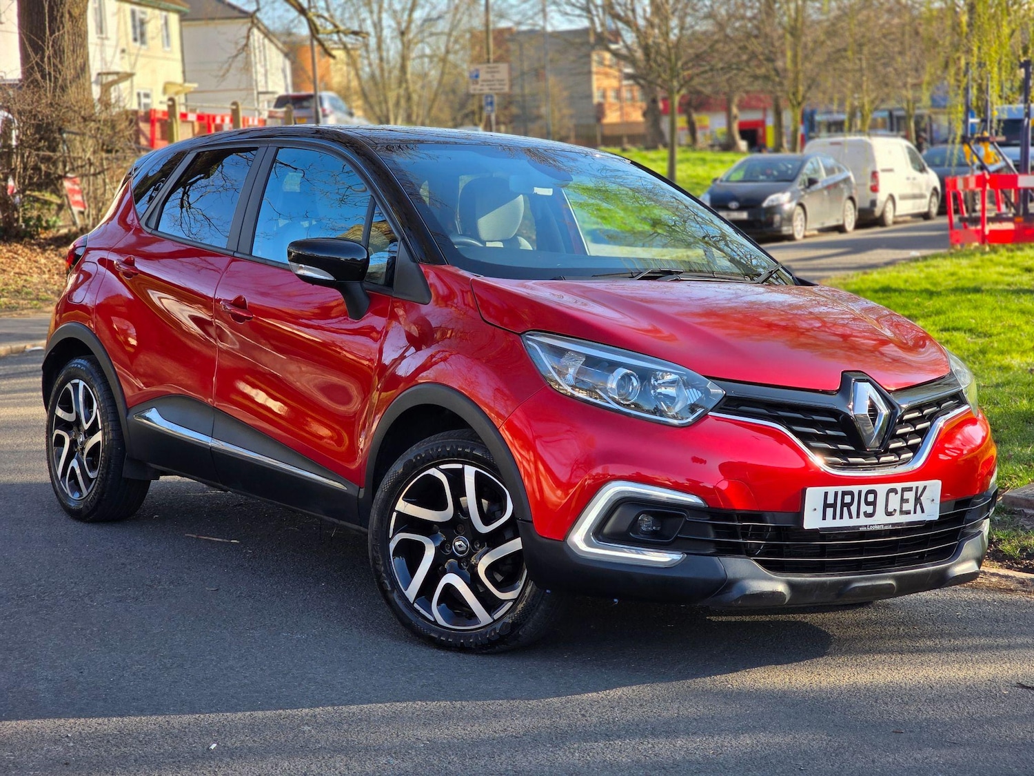 Used Renault Captur 2019 for sale - 77097465: Photo 1