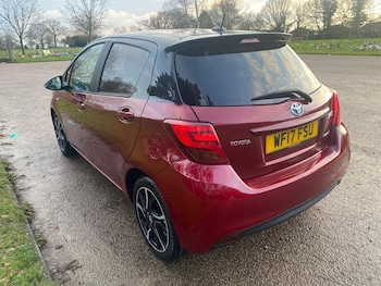 Used Toyota Yaris 2017 for sale - 77387356: Photo