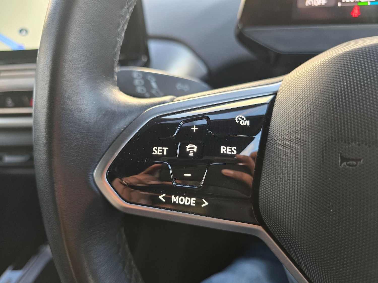 Used Volkswagen ID.4 2023 for sale - 76701648: Photo 16