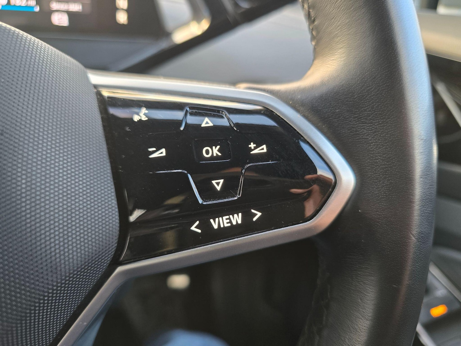 Used Volkswagen ID.4 2023 for sale - 76701648: Photo 17