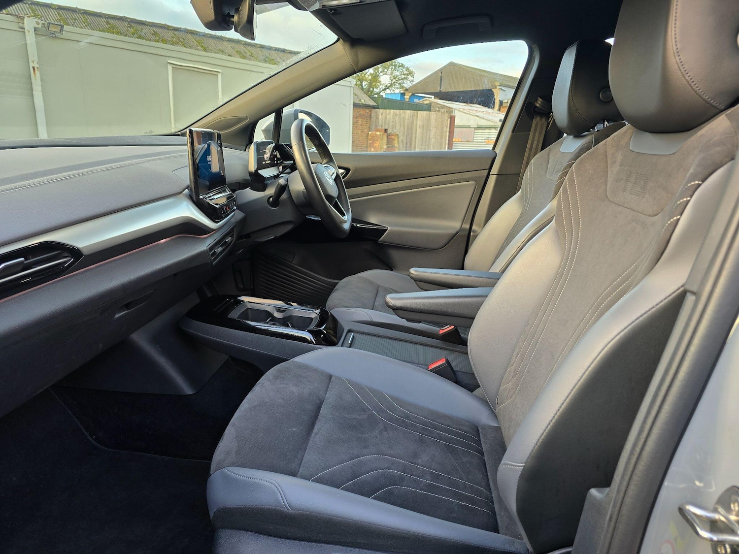 Used Volkswagen ID.4 2023 for sale - 76701648: Photo 5