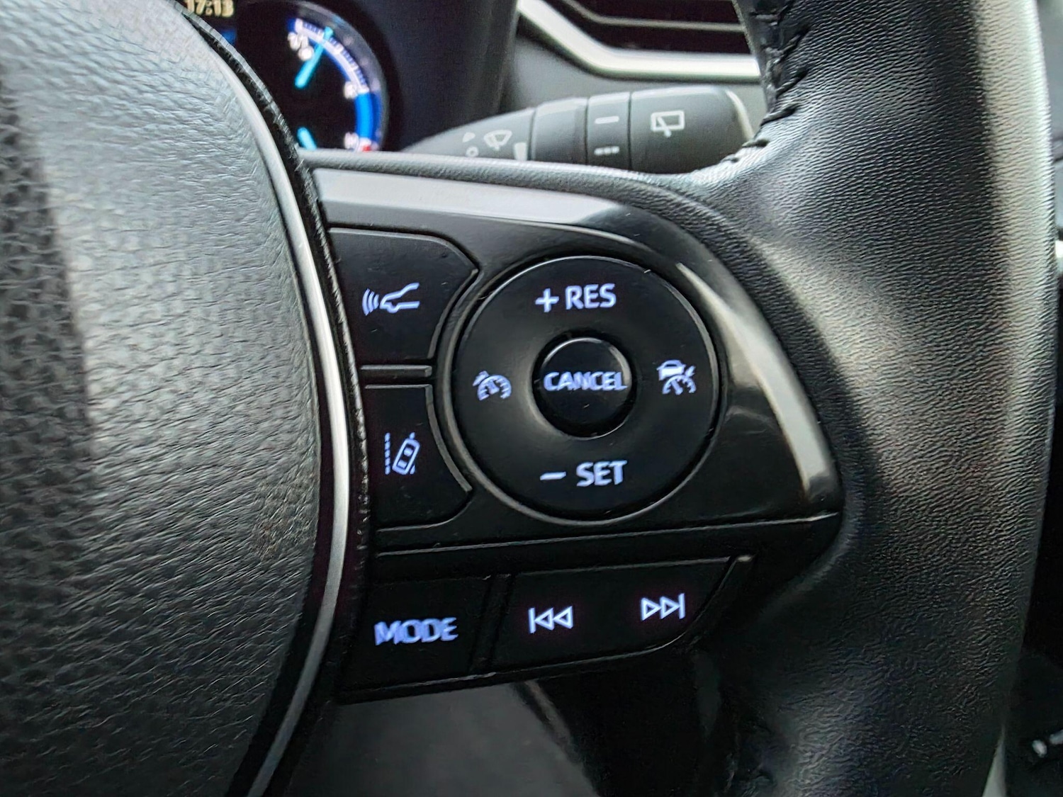 Used Toyota RAV4 2020 for sale - 77098001: Photo 14