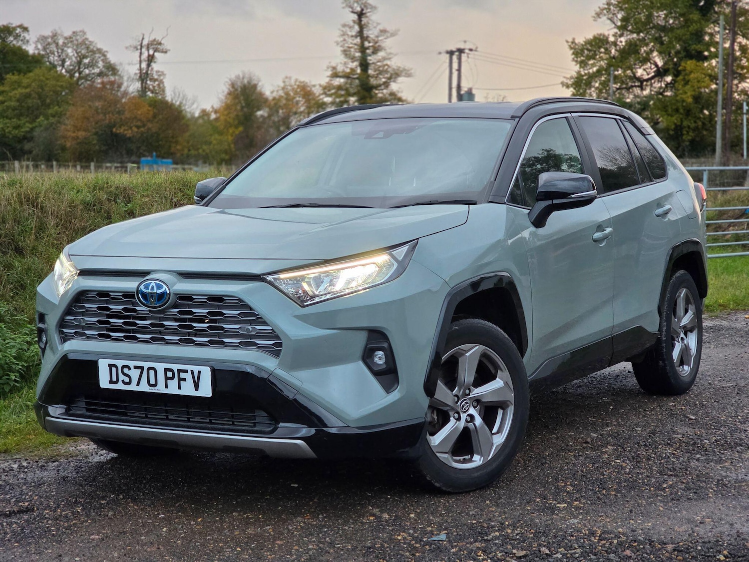 Used Toyota RAV4 2020 for sale - 77098001: Photo 27