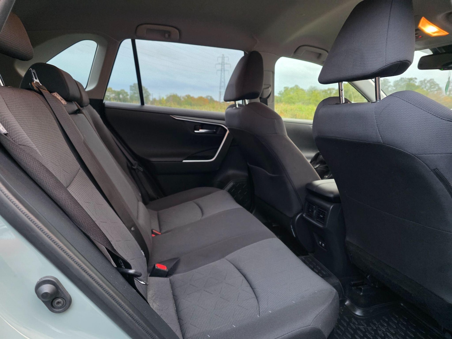 Used Toyota RAV4 2020 for sale - 77098001: Photo 8