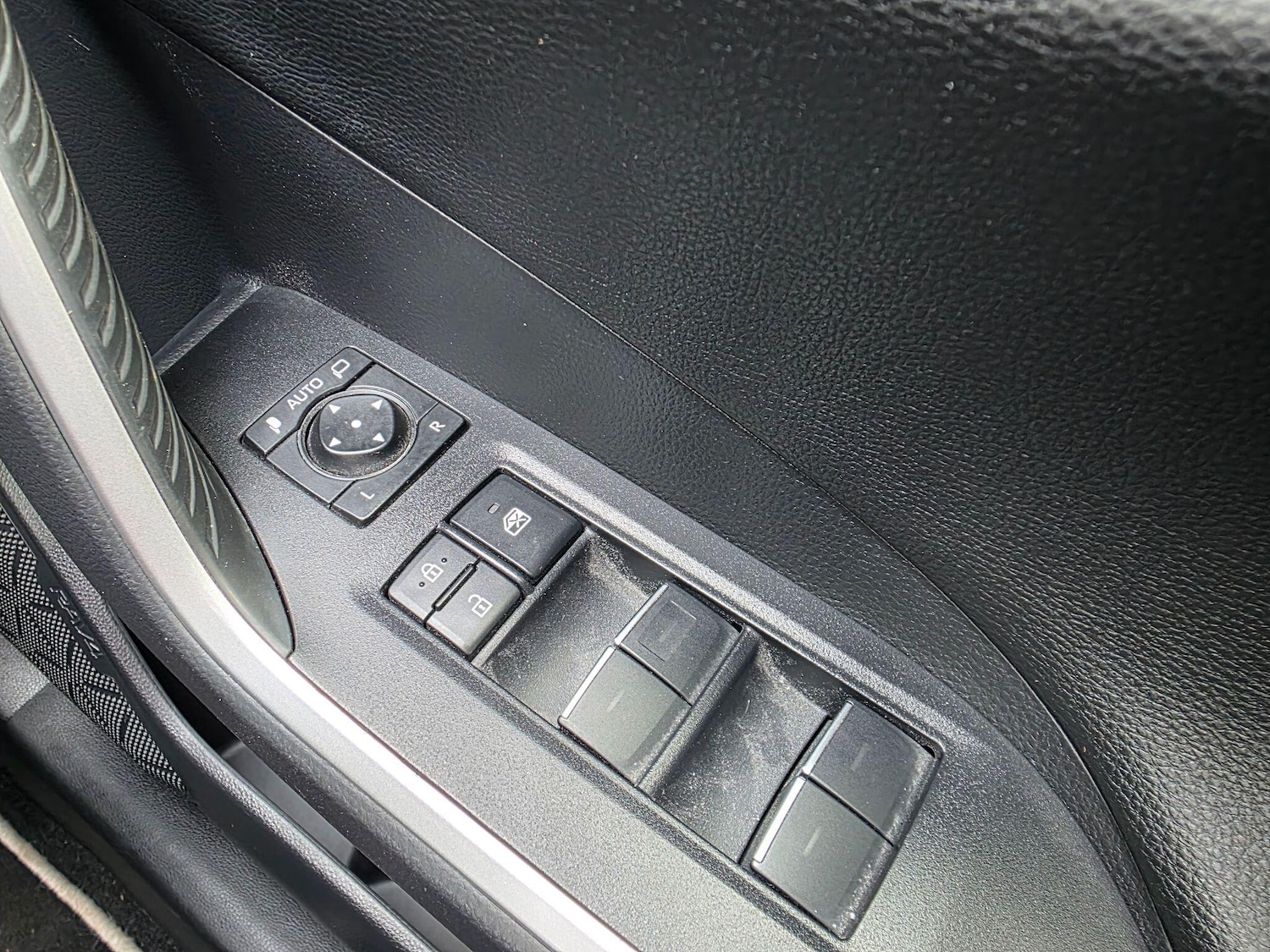 Used Toyota RAV4 2022 for sale - 76424176: Photo 26