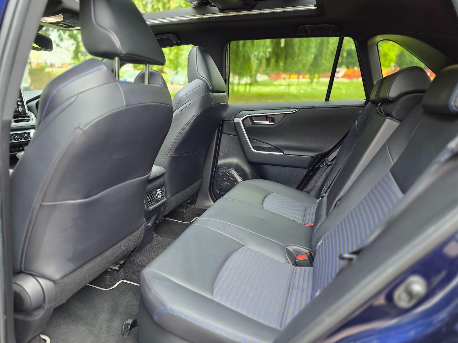 Used Toyota RAV4 2022 for sale - 76424176: Photo 8