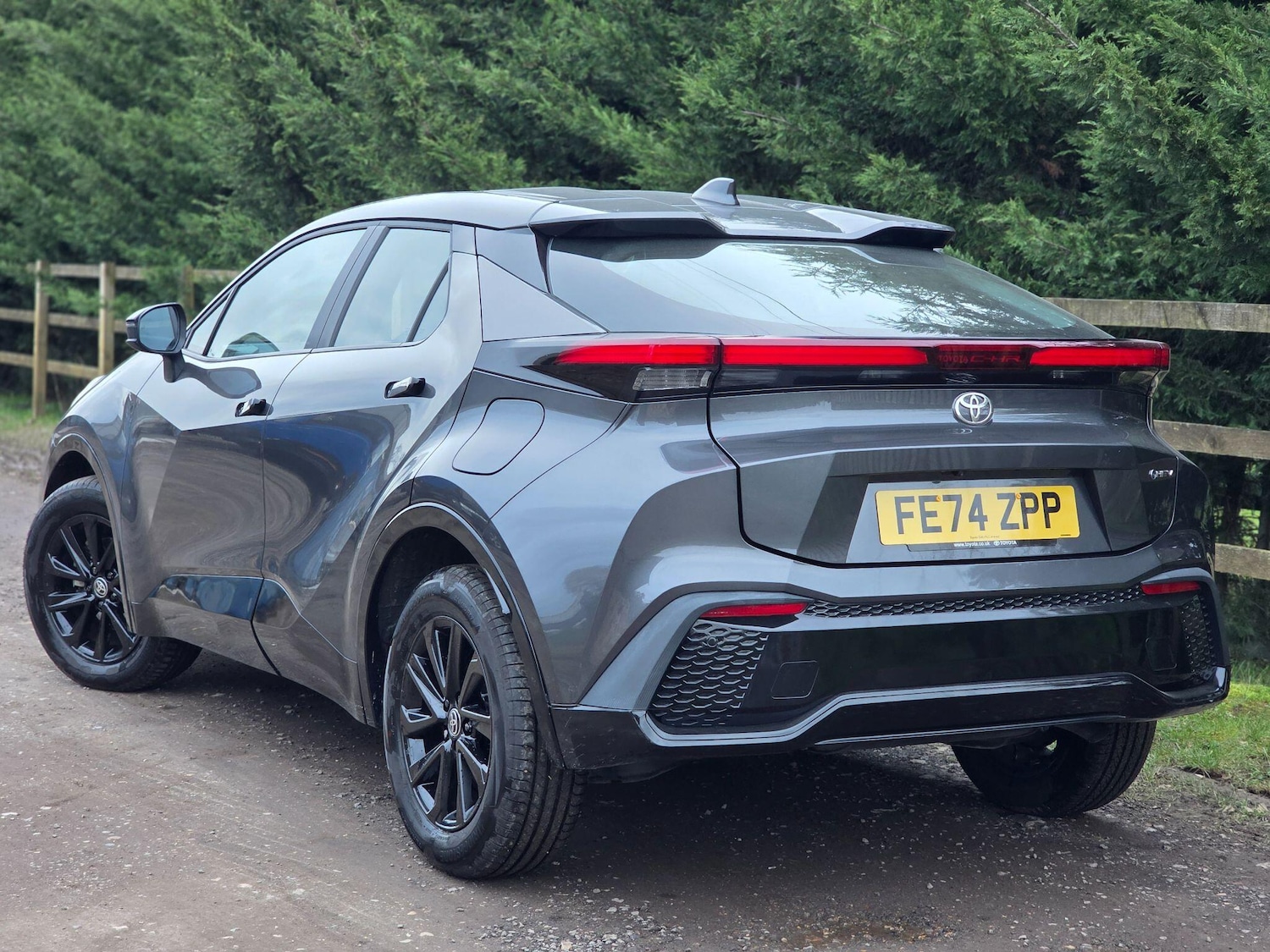 Used Toyota C-HR for sale - 77683767: Photo 4