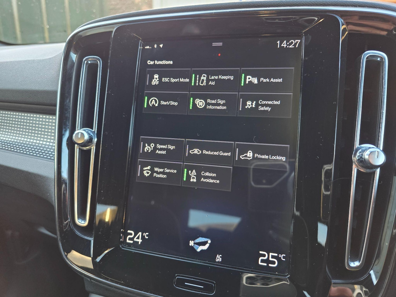 Used Volvo XC40 2020 for sale - 77097584: Photo 15